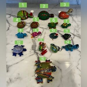 Buyer’s Choice Lot #5 of Antique Vintage Turtle Toys Ornaments & Keychains